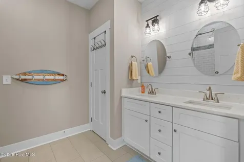 134 NE 5th Street Oak Island NC 28465
