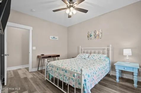 134 NE 5th Street Oak Island NC 28465