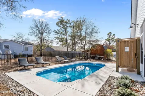134 NE 5th Street Oak Island NC 28465