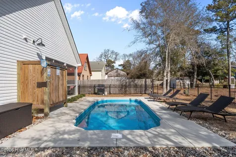 134 NE 5th Street Oak Island NC 28465