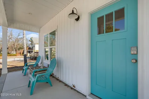 134 NE 5th Street Oak Island NC 28465