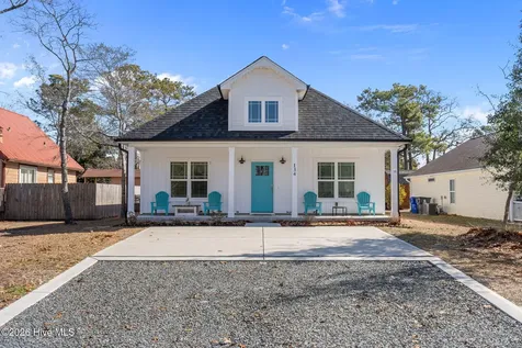 134 NE 5th Street Oak Island NC 28465
