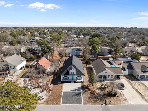 134 NE 5th Street Oak Island NC 28465