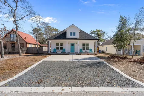 134 NE 5th Street Oak Island NC 28465
