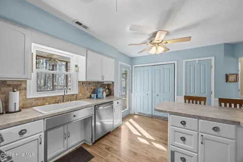 802 Black Swan Road New Bern NC 28560