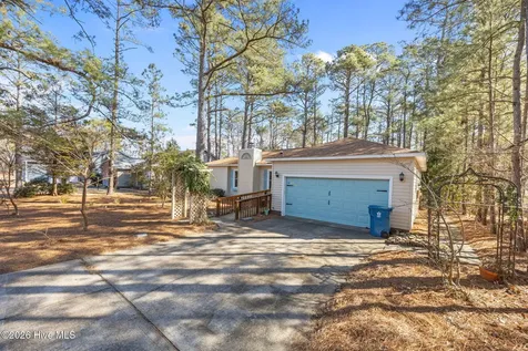 802 Black Swan Road New Bern NC 28560