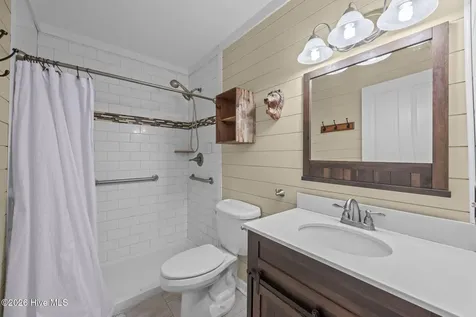 802 Black Swan Road New Bern NC 28560