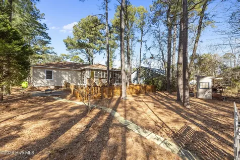 802 Black Swan Road New Bern NC 28560