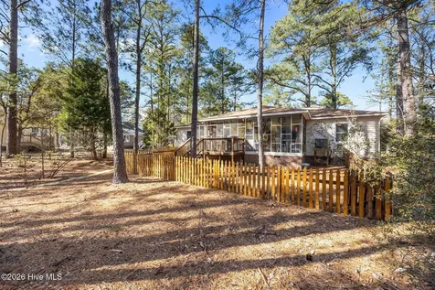 802 Black Swan Road New Bern NC 28560