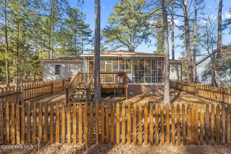 802 Black Swan Road New Bern NC 28560