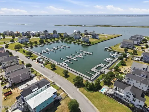 847 Cannonsgate Drive Newport NC 28570