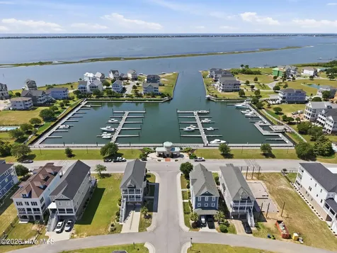 847 Cannonsgate Drive Newport NC 28570