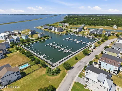 847 Cannonsgate Drive Newport NC 28570
