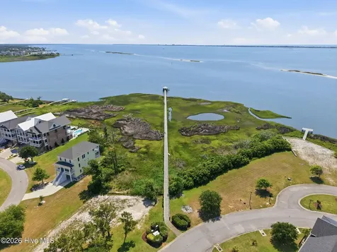 847 Cannonsgate Drive Newport NC 28570