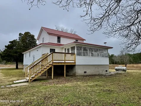 4549 Loop Road Scranton NC 27875