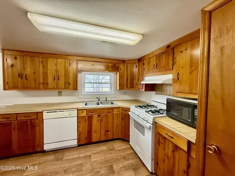 4549 Loop Road Scranton NC 27875