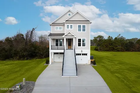 609 Cannonsgate Drive Newport NC 28570
