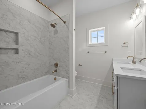 609 Cannonsgate Drive Newport NC 28570