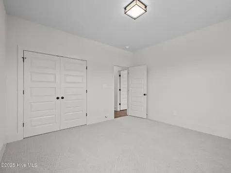 609 Cannonsgate Drive Newport NC 28570