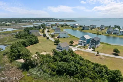 609 Cannonsgate Drive Newport NC 28570