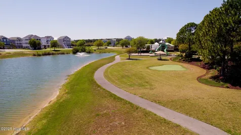 609 Cannonsgate Drive Newport NC 28570