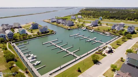 609 Cannonsgate Drive Newport NC 28570
