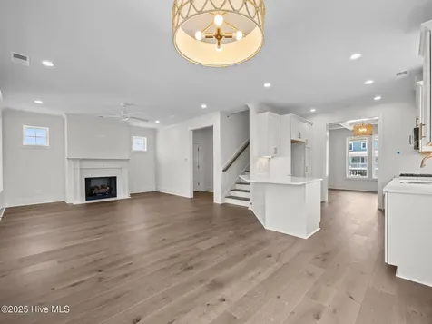 609 Cannonsgate Drive Newport NC 28570