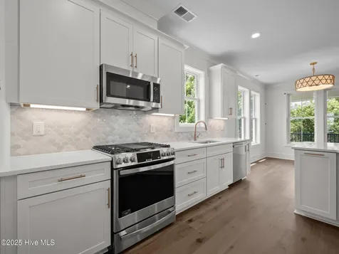 609 Cannonsgate Drive Newport NC 28570