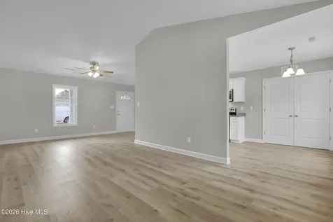 506 Hadnot Avenue Maysville NC 28555