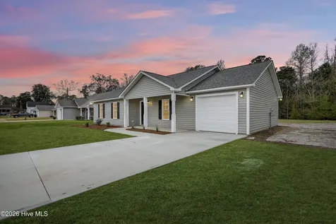 506 Hadnot Avenue Maysville NC 28555