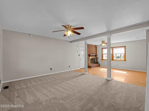 422 Thomas Drive Jacksonville NC 28546