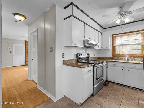 422 Thomas Drive Jacksonville NC 28546
