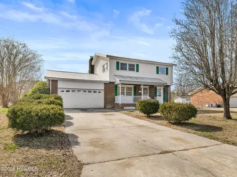 422 Thomas Drive Jacksonville NC 28546