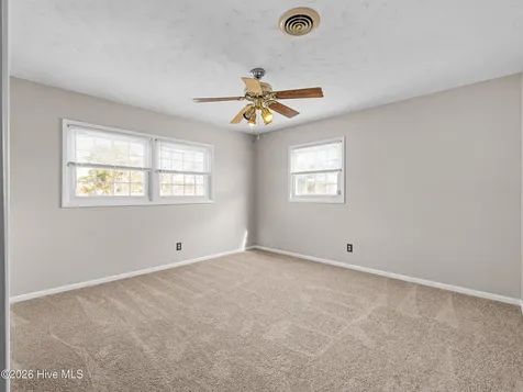 422 Thomas Drive Jacksonville NC 28546