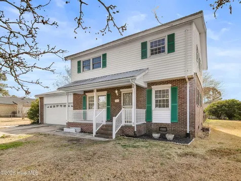 422 Thomas Drive Jacksonville NC 28546