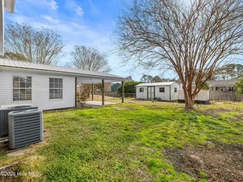422 Thomas Drive Jacksonville NC 28546