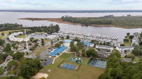 1506 Harbourside Drive New Bern NC 28560