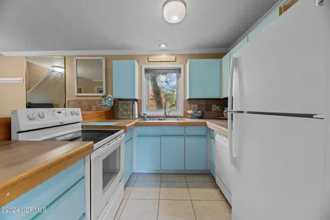 1506 Harbourside Drive New Bern NC 28560