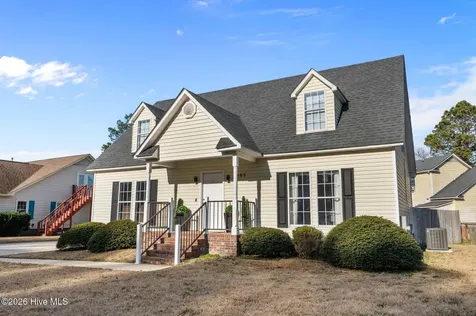 905 Autumn Drive Greenville NC 27834