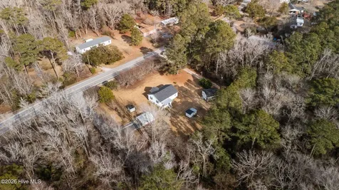 585 Roberts Road Newport NC 28570
