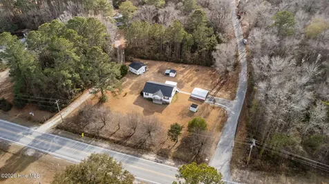 585 Roberts Road Newport NC 28570
