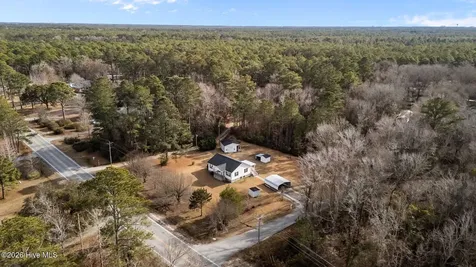 585 Roberts Road Newport NC 28570