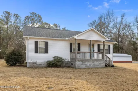 585 Roberts Road Newport NC 28570