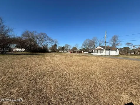Off Of Franklin Street Mount Olive NC 28365