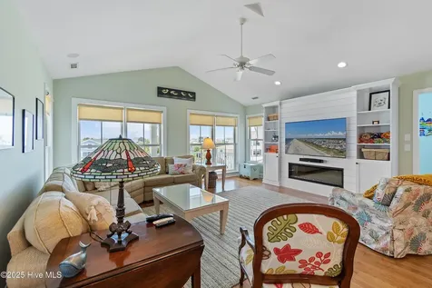 121 Ferry Road Holden Beach NC 28462