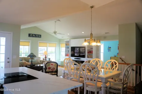 121 Ferry Road Holden Beach NC 28462