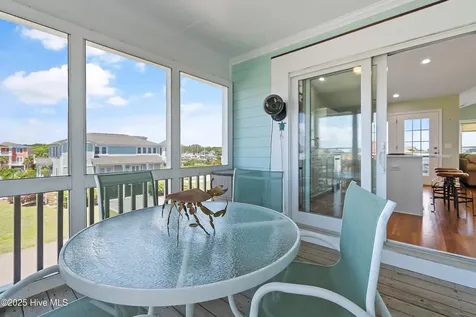 121 Ferry Road Holden Beach NC 28462