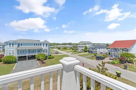 121 Ferry Road Holden Beach NC 28462