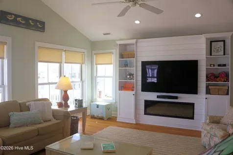 121 Ferry Road Holden Beach NC 28462