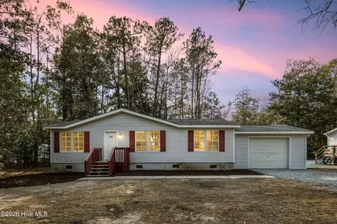 814 Wildwood Circle Hampstead NC 28443